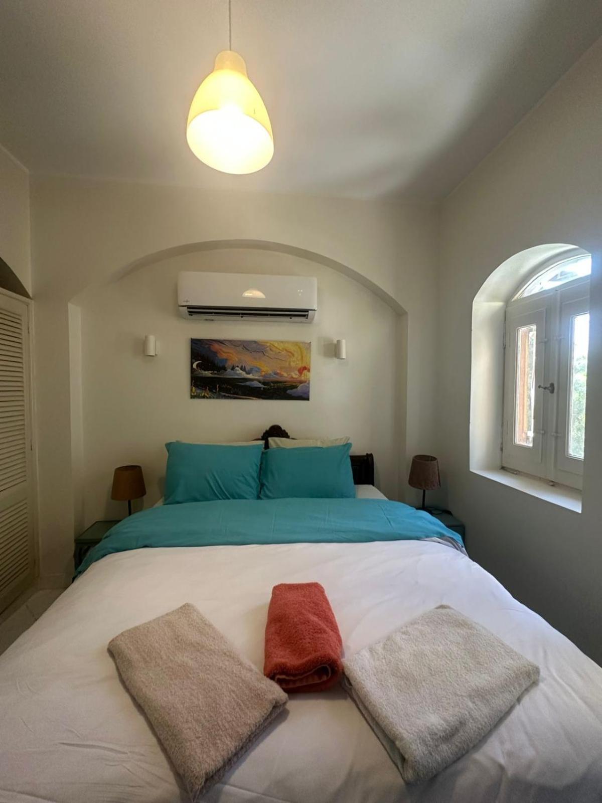 Apartment In Nubian , Behind Rihanna